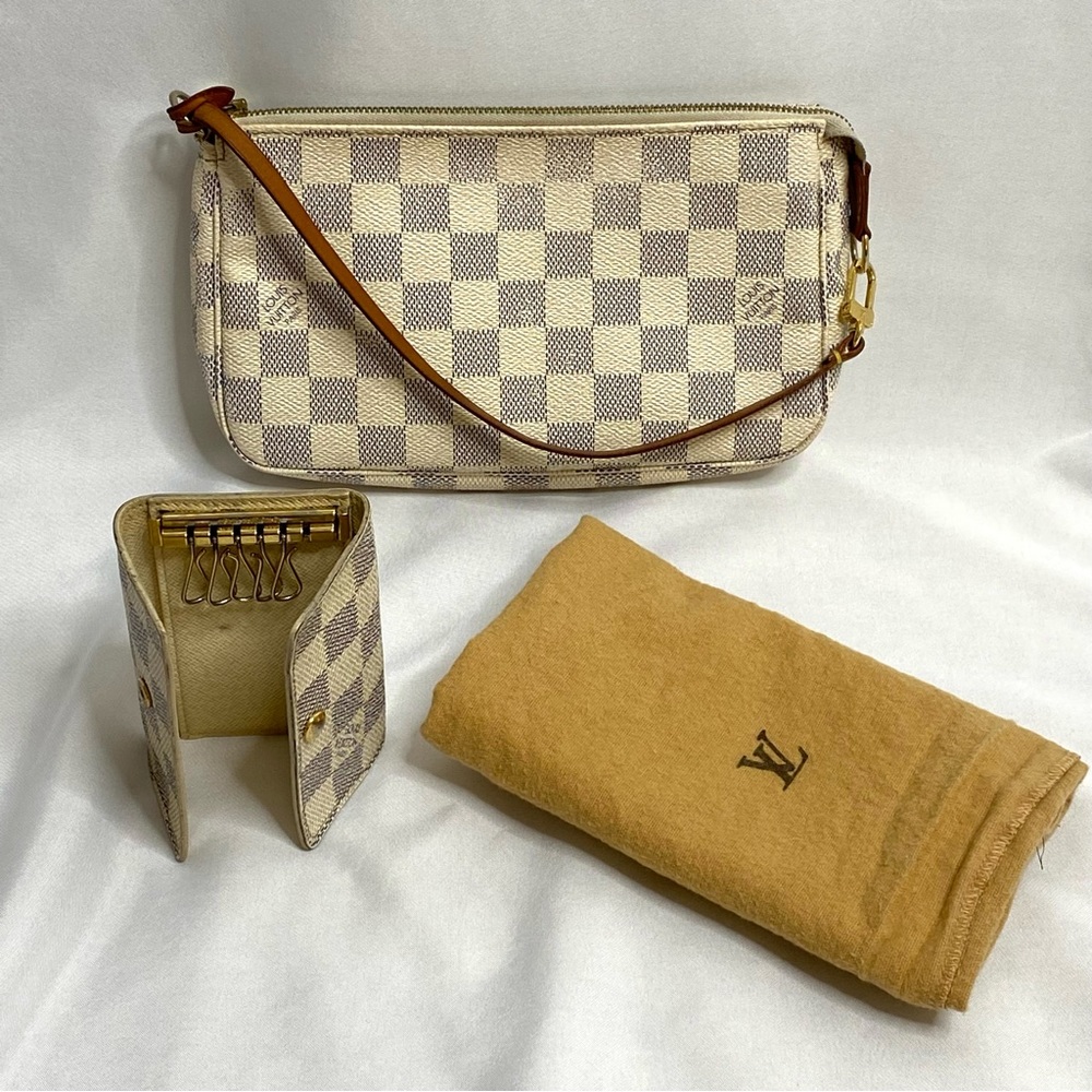 SALE!! Louis Vuitton Pochette Damier Azur with Matching Key Holder Wallet
